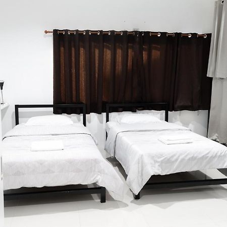 Munruk Hostel 班武里府 外观 照片