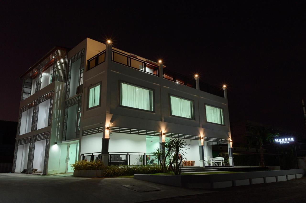 Munruk Hostel 班武里府 外观 照片